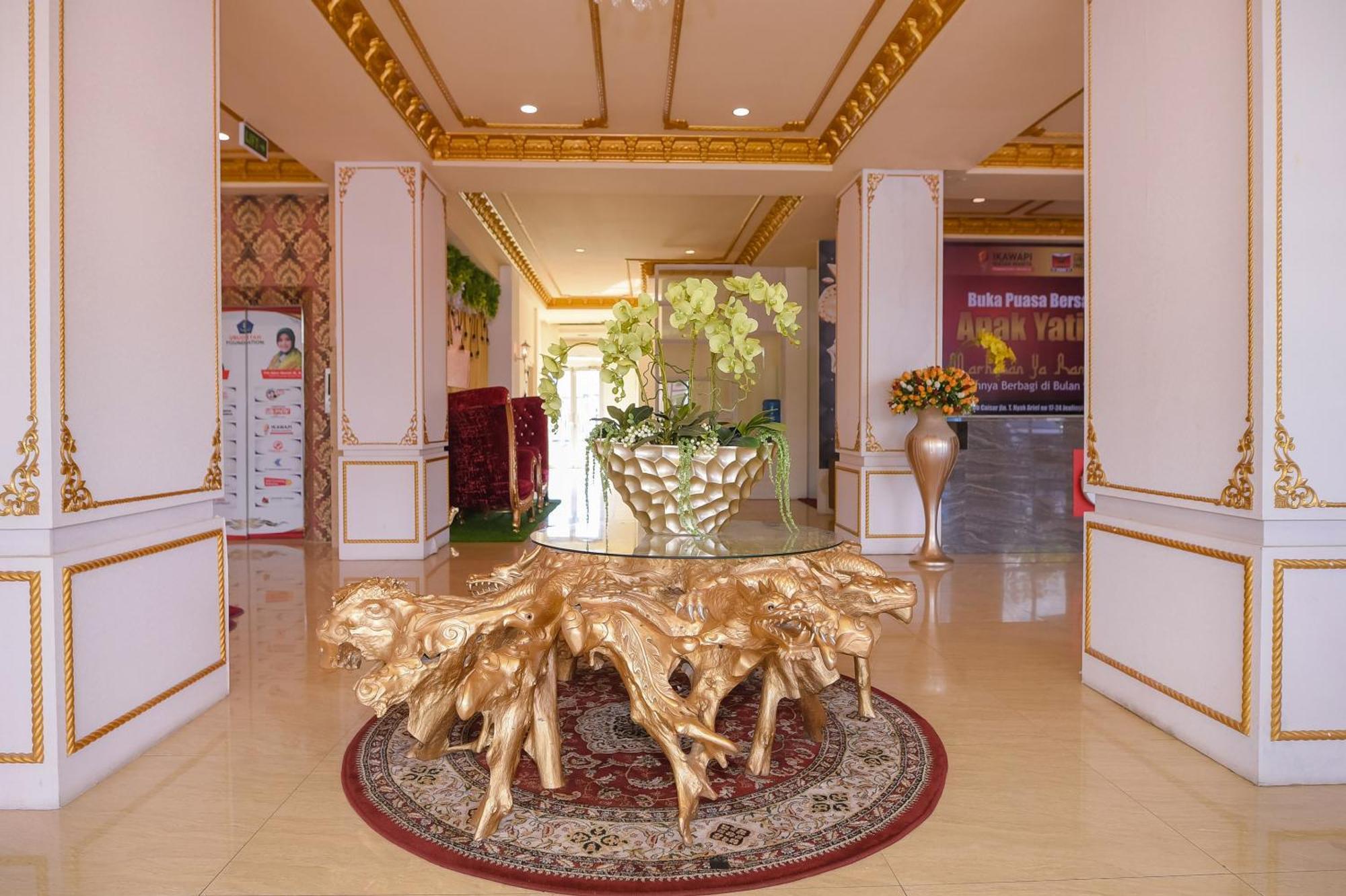 Capital O 854 Ub Caisar Hotel Banda Aceh Kültér fotó